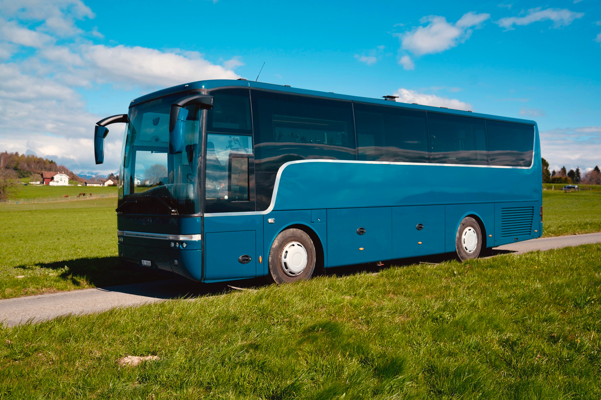 Le bus depuis l’extérieur